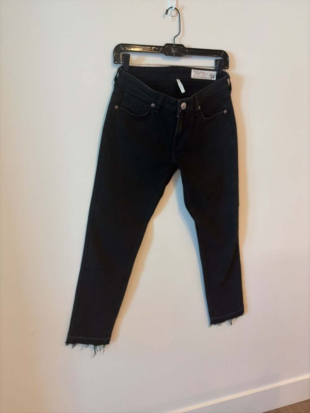 rag & bone Dre Low-Rise Baggy Boyfriend Jeans in Daria Black, Size 24